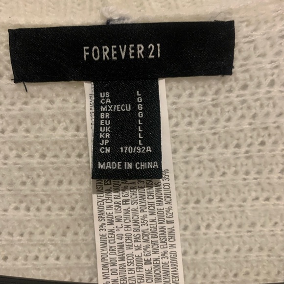 Forever 21 - Picture 3 of 4